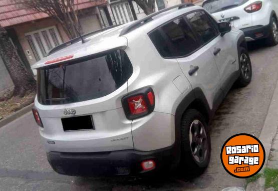 Camionetas - Jeep RENEGADE 1.8 SPORT 2017 Nafta 83000Km - En Venta