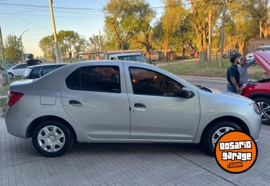 Autos - Renault Logan 2015 Nafta  - En Venta