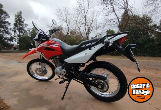 Motos - Honda XR 150 L 2024 Nafta 1600Km - En Venta