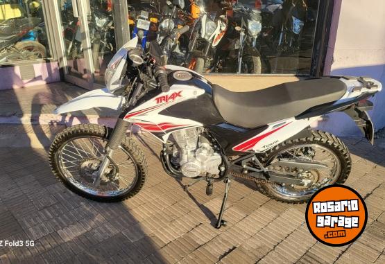 Motos - Corven Trax 250 2022 Nafta 5000Km - En Venta