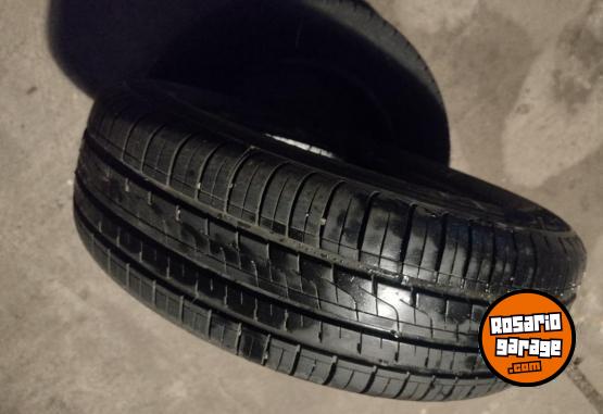 Accesorios para Autos - VENDO 4 CUBIERTAS 175/70R14 P400 - En Venta