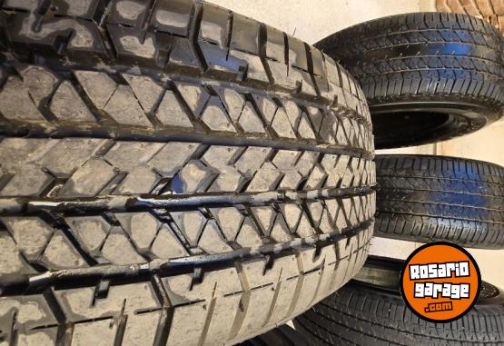 Accesorios para Autos - vendo 5 cubiertas bridgestone dueler 265-60/R18 - En Venta