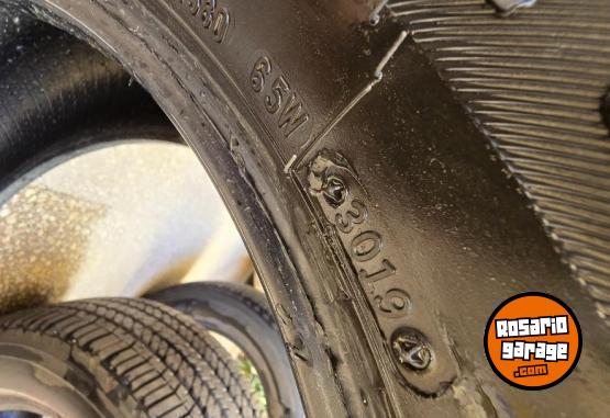 Accesorios para Autos - vendo 5 cubiertas bridgestone dueler 265-60/R18 - En Venta