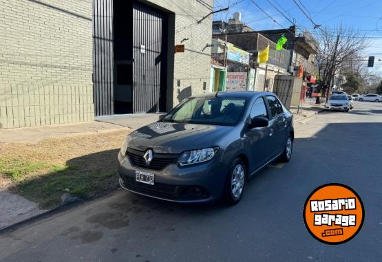 Autos - Renault Logan 2015 Nafta 80000Km - En Venta