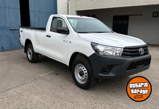 Camionetas - Toyota Hilux 2023 Diesel 1400Km - En Venta