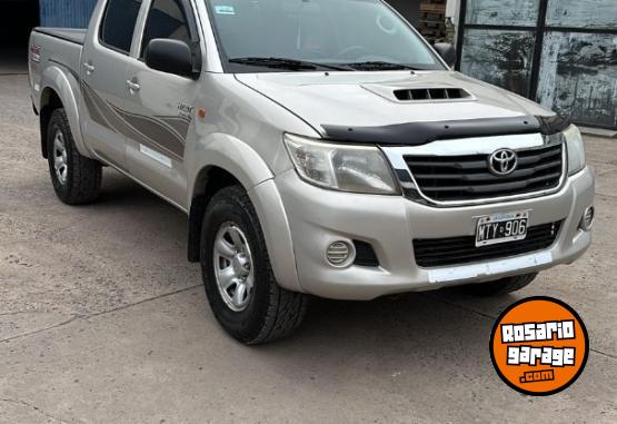 Camionetas - Toyota Hilux SR 4x4 2013 Diesel 206000Km - En Venta