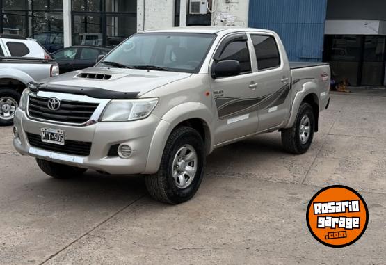 Camionetas - Toyota Hilux SR 4x4 2013 Diesel 206000Km - En Venta