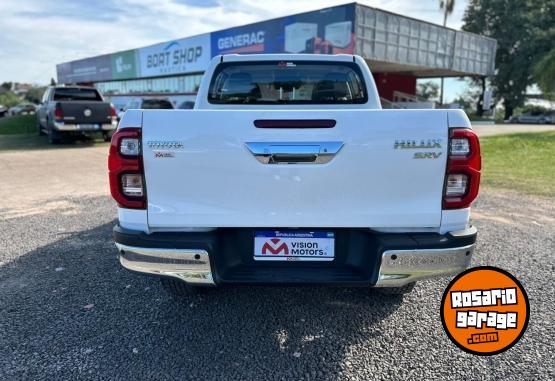 Camionetas - Toyota HILUX 2.8 4X4 SRV AT 2024 Diesel 0Km - En Venta