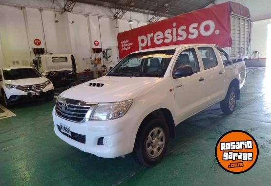 Camionetas - Toyota Hilux 4x2 DX 2012 Diesel 245000Km - En Venta