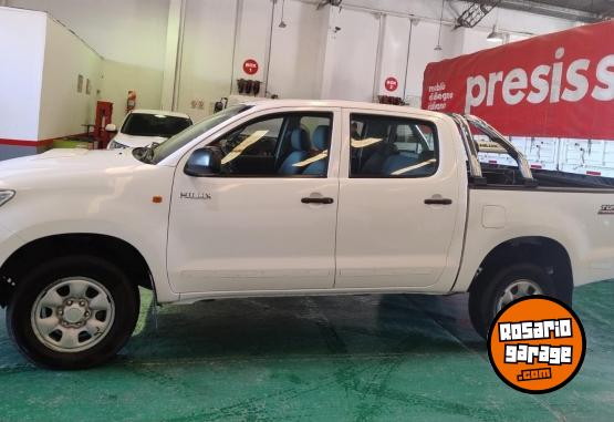 Camionetas - Toyota Hilux 4x2 DX 2012 Diesel 245000Km - En Venta