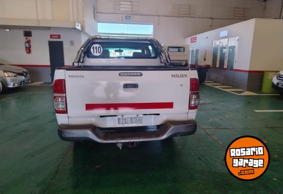 Camionetas - Toyota Hilux 4x2 DX 2012 Diesel 245000Km - En Venta