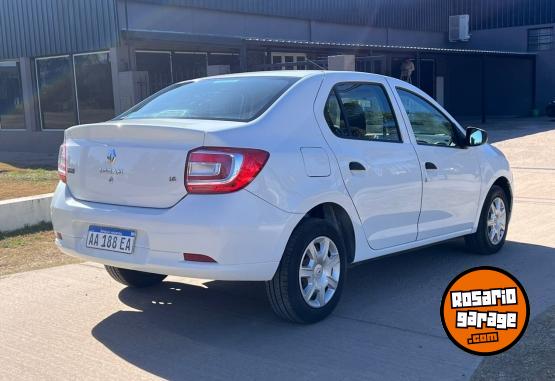 Autos - Renault Logan Authentique 1.6 2016 Nafta 113000Km - En Venta