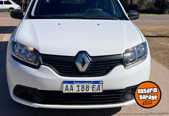 Autos - Renault Logan Authentique 1.6 2016 Nafta 113000Km - En Venta