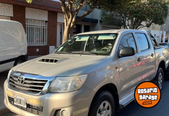 Camionetas - Toyota Hilux dx 4x2 2013 Diesel 150000Km - En Venta