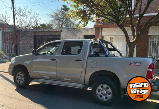 Camionetas - Toyota Hilux dx 4x2 2013 Diesel 150000Km - En Venta