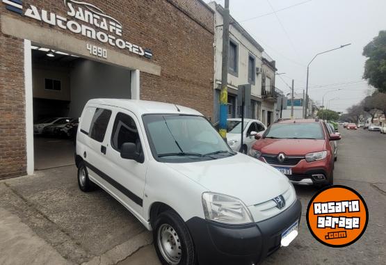 Utilitarios - Peugeot Partner 2018 Diesel 80000Km - En Venta