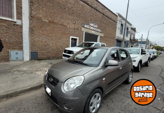 Autos - Kia Picanto 2011 Nafta 120000Km - En Venta