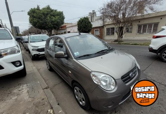 Autos - Kia Picanto 2011 Nafta 120000Km - En Venta