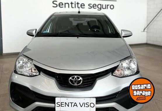 Autos - Toyota ETIOS X 2022 Nafta 71500Km - En Venta