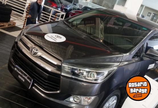 Camionetas - Toyota Innova 2018 Nafta 105000Km - En Venta