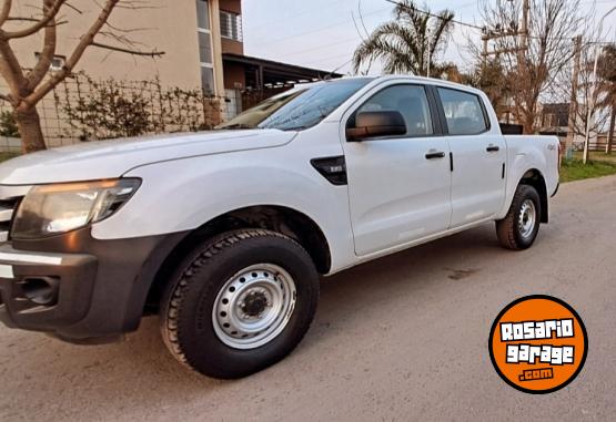 Camionetas - Ford ranger 2.2 safety 2015 Diesel 266000Km - En Venta