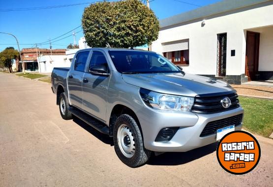 Camionetas - Toyota HILUX DX PACK 4X2 2021 Diesel 80000Km - En Venta