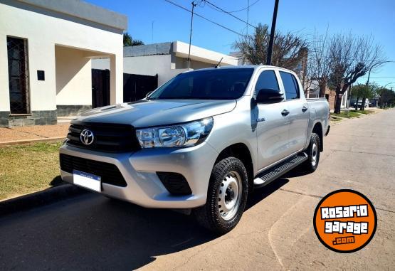 Camionetas - Toyota HILUX DX PACK 4X2 2021 Diesel 80000Km - En Venta