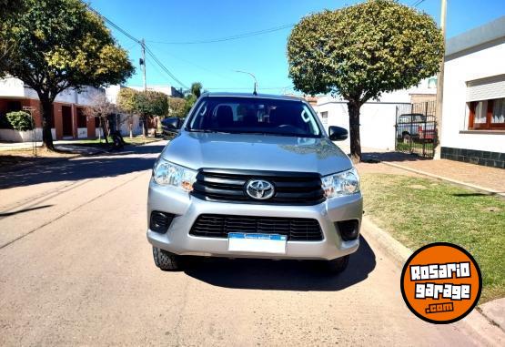 Camionetas - Toyota HILUX DX PACK 4X2 2021 Diesel 80000Km - En Venta