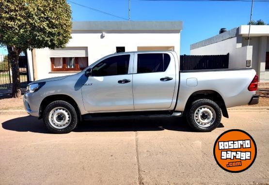 Camionetas - Toyota HILUX DX PACK 4X2 2021 Diesel 80000Km - En Venta