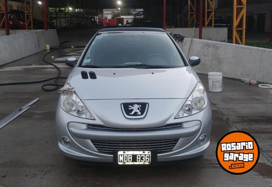 Autos - Peugeot 207 compact feline 2013 GNC 125000Km - En Venta