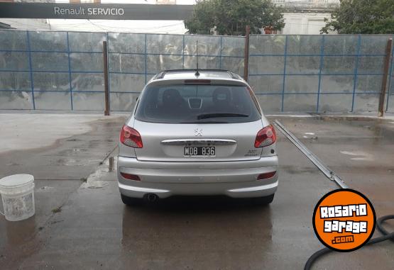 Autos - Peugeot 207 compact feline 2013 GNC 125000Km - En Venta