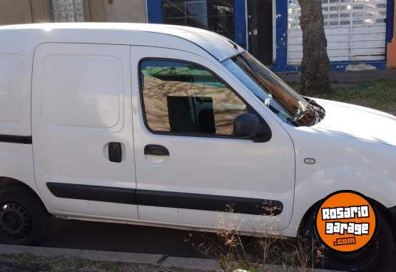 Utilitarios - Renault Kangoo 2016 GNC 220000Km - En Venta