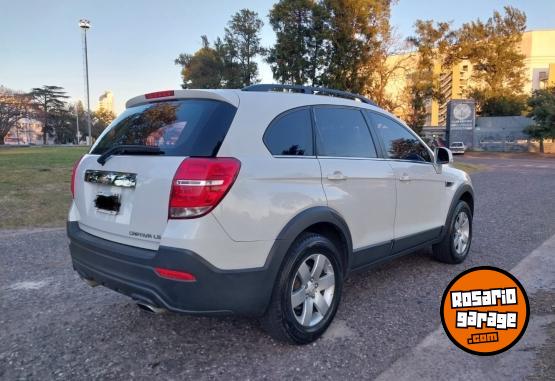 Camionetas - Chevrolet Captiva LT 2015 Nafta 205000Km - En Venta