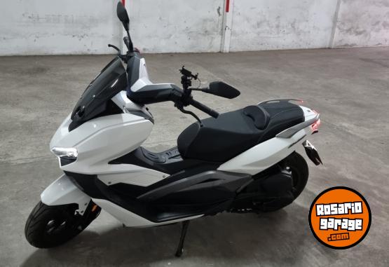 Motos - Zanella Cruiser X1 2023 Nafta 4000Km - En Venta