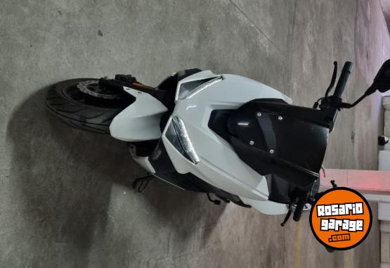 Motos - Zanella Cruiser X1 2023 Nafta 4000Km - En Venta