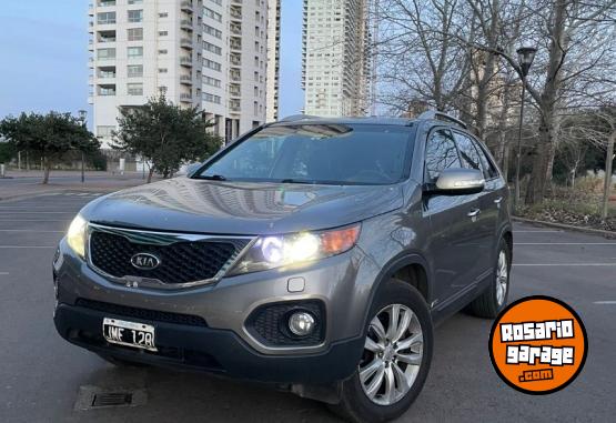 Camionetas - Kia Sorento 2011 Nafta 265000Km - En Venta