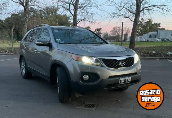 Camionetas - Kia Sorento 2011 Nafta 265000Km - En Venta