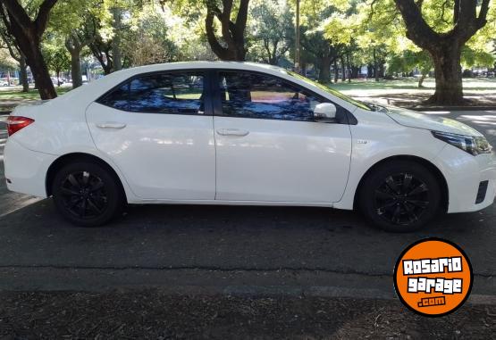 Autos - Toyota Corolla AT 2015 Nafta 168000Km - En Venta