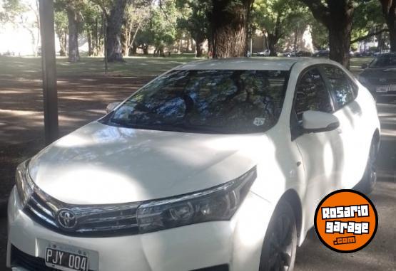 Autos - Toyota Corolla AT 2015 Nafta 168000Km - En Venta