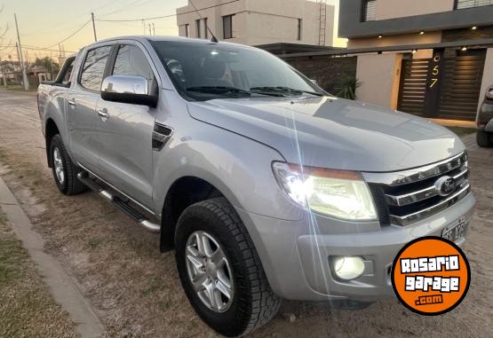 Camionetas - Ford ranger 3.2 diesel , full 2013 Diesel 100000Km - En Venta