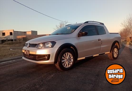 Camionetas - Volkswagen Saveiro doble cabina 2015 Nafta 130000Km - En Venta