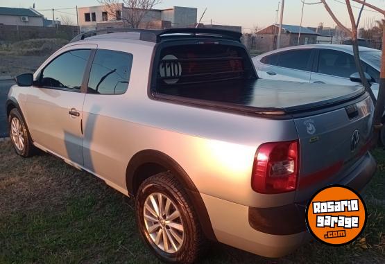 Camionetas - Volkswagen Saveiro doble cabina 2015 Nafta 130000Km - En Venta