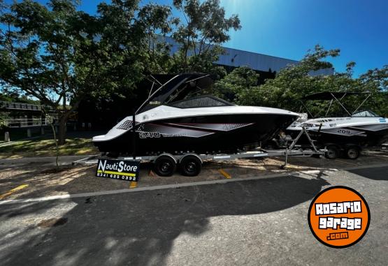 Embarcaciones - Weakmaster 240 Mercury 200 hp nautistore - En Venta