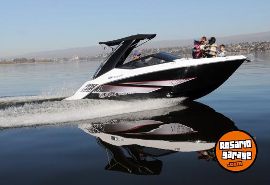 Embarcaciones - Weakmaster 240 Mercury 200 hp nautistore - En Venta