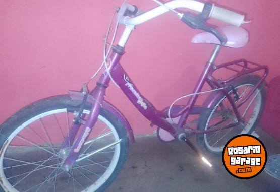 Deportes - Bici de nena rodado 20 - En Venta