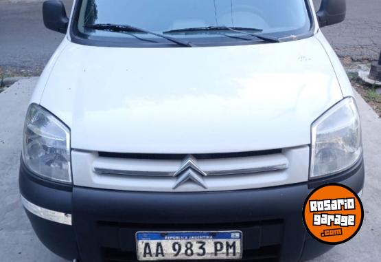 Utilitarios - Citroen Berlingo 2017 GNC 155000Km - En Venta