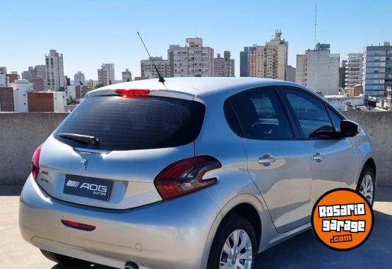 Autos - Peugeot 208 Active 1.6 MT 2017 Nafta 94500Km - En Venta