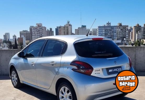 Autos - Peugeot 208 Active 1.6 MT 2017 Nafta 94500Km - En Venta