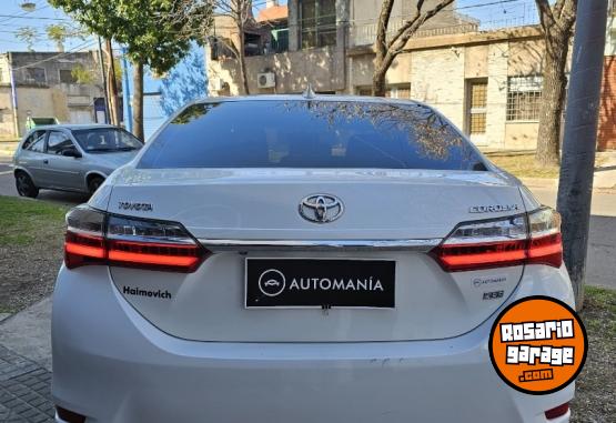 Autos - Toyota Corolla SEG 2018 Nafta 100000Km - En Venta