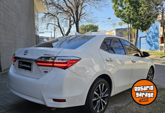 Autos - Toyota Corolla SEG 2018 Nafta 100000Km - En Venta